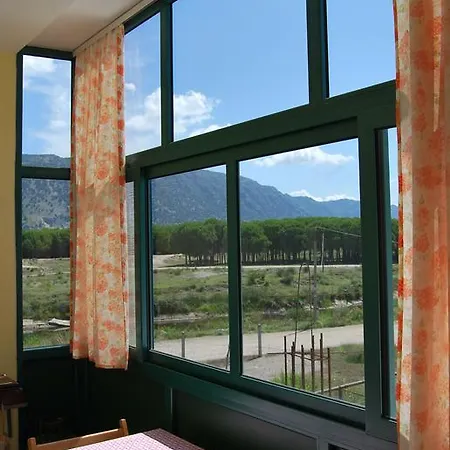 Guest house H And H
