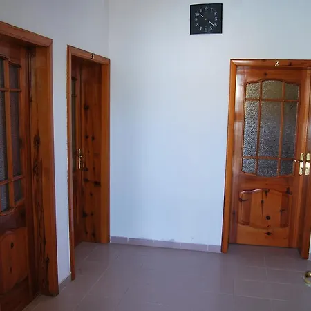 H And H Guest house *