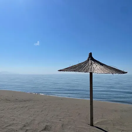 H And H 게스트하우스 3*